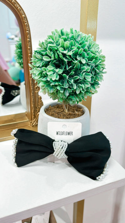 The Pearl Bow