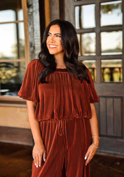 Gotta Have It Pleated Top-Rust