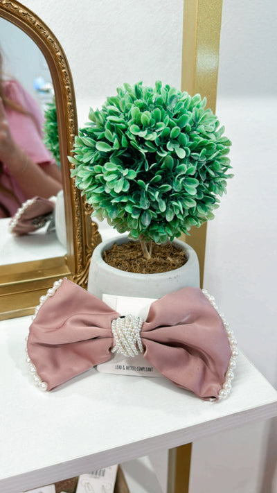 The Pearl Bow