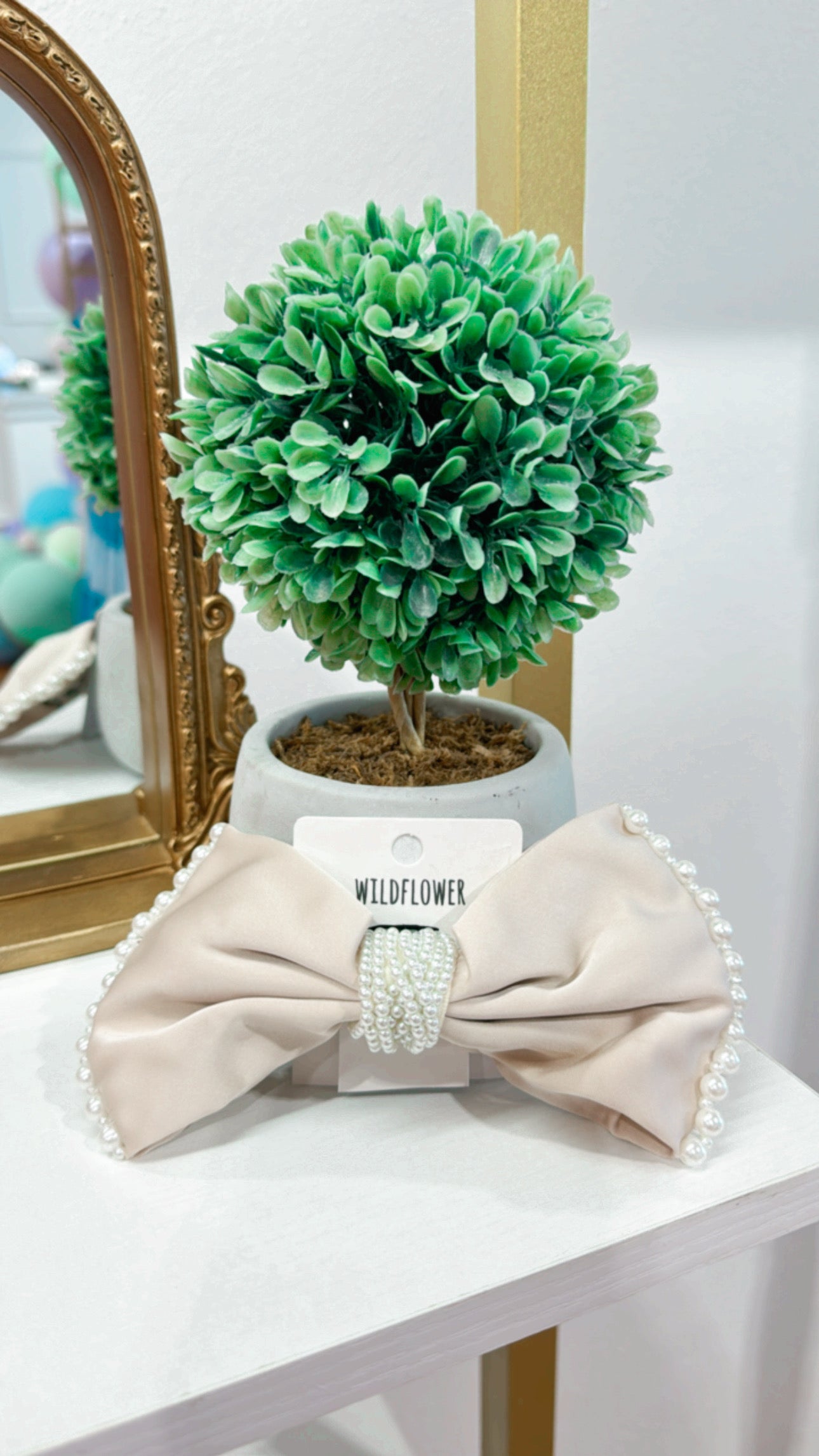 The Pearl Bow